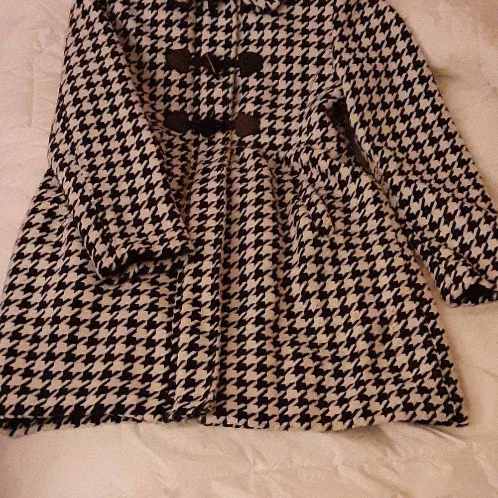Children's houndstooth coat